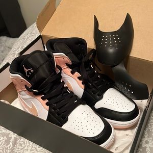 NIKE AIR JORDAN Men’s size 9.5.